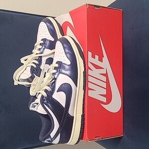 NIKE DUNK LOW “VINTAGE NAVY”